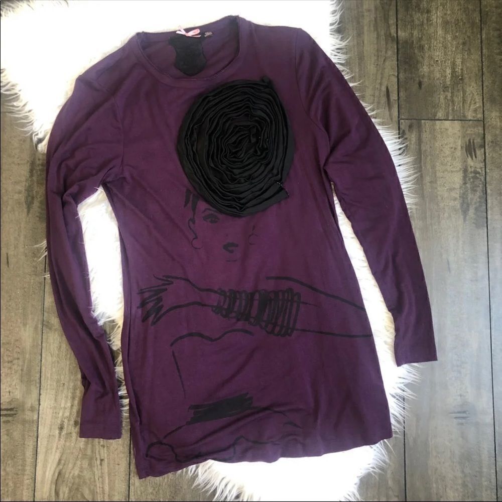 Forever 21 Lady Top
